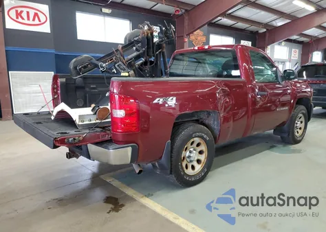 2013 Chevrolet Silverado K1500 from USA, damaged, VIN 1GCNKPE04DZ358155